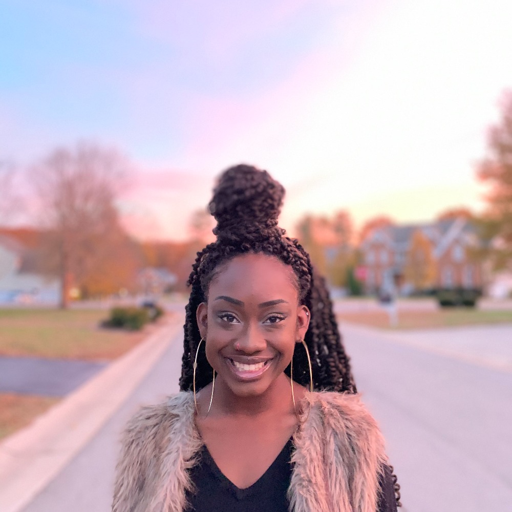 Meet your Posher, Mya
